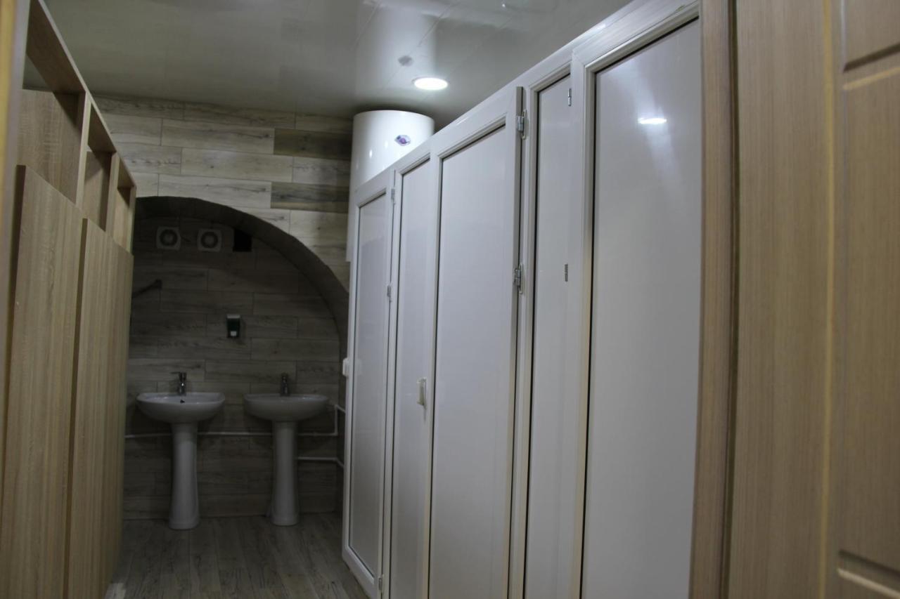 Blossom Hostel Updated ! Обновлено !!! City Center! Perfect Order!!! Snow-White Bed Linen!!! Идеальный Порядок!!! Белоснежное Постельное Белье!!! Центр Города !!! Tbilisi Exterior foto