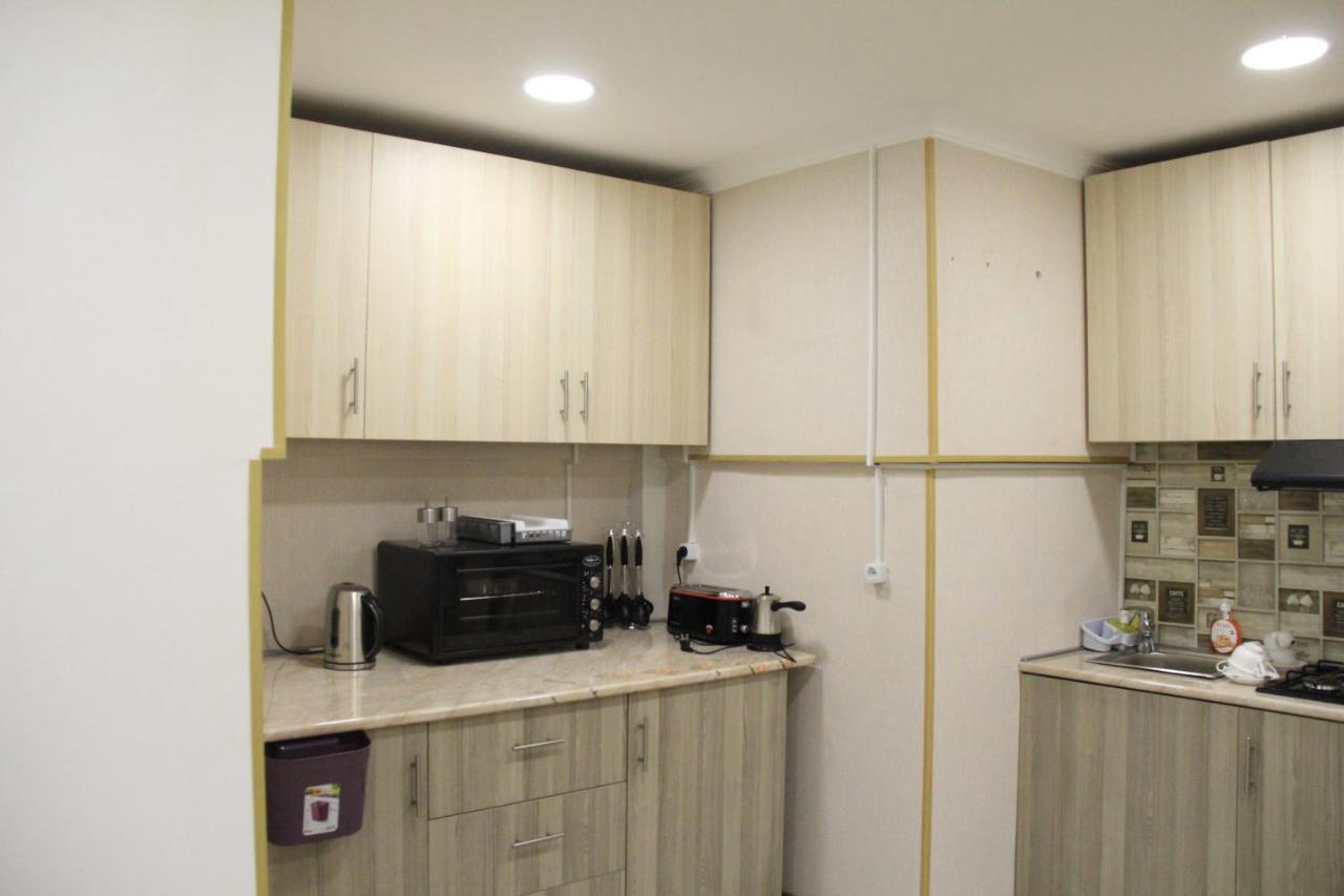 Blossom Hostel Updated ! Обновлено !!! City Center! Perfect Order!!! Snow-White Bed Linen!!! Идеальный Порядок!!! Белоснежное Постельное Белье!!! Центр Города !!! Tbilisi Exterior foto