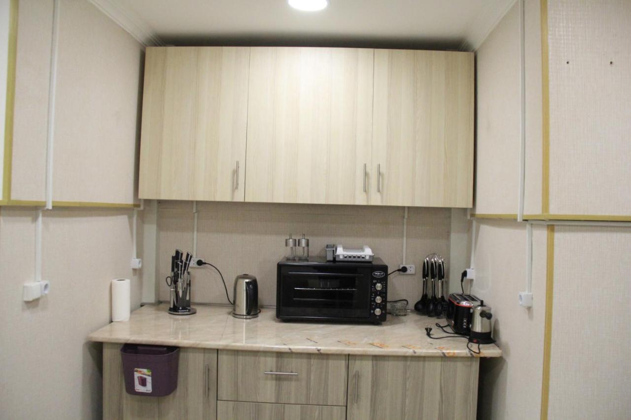 Blossom Hostel Updated ! Обновлено !!! City Center! Perfect Order!!! Snow-White Bed Linen!!! Идеальный Порядок!!! Белоснежное Постельное Белье!!! Центр Города !!! Tbilisi Exterior foto